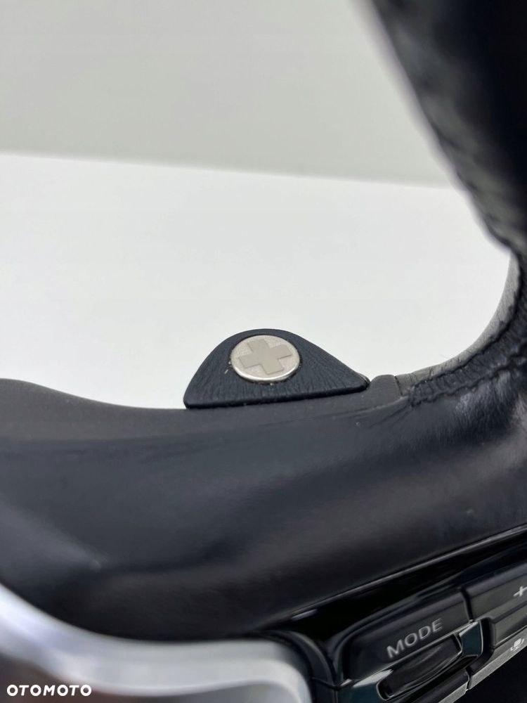 BMW5 G30 ALPINA D5 S ALLRAD KIEROWNICA MULTIFUNKCJA ŁOPATKI ASYSTENT GRZANA - 12