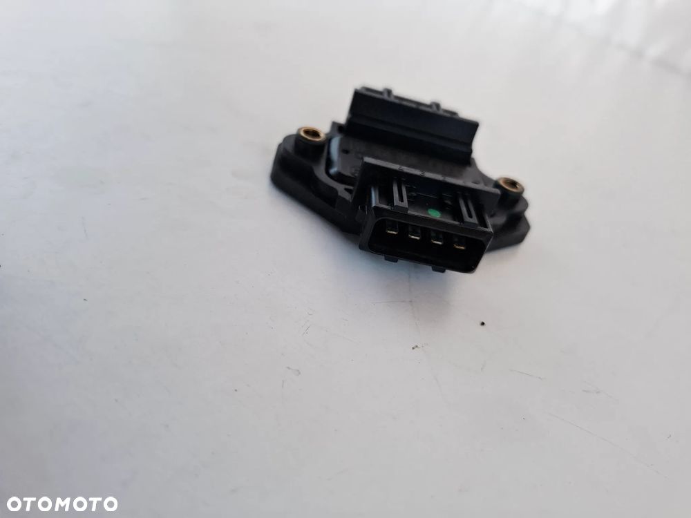 Moduł Jednostka Czujnik Zapłonu Zapłonowa Zapłonu 4D0905351 VAG - 3