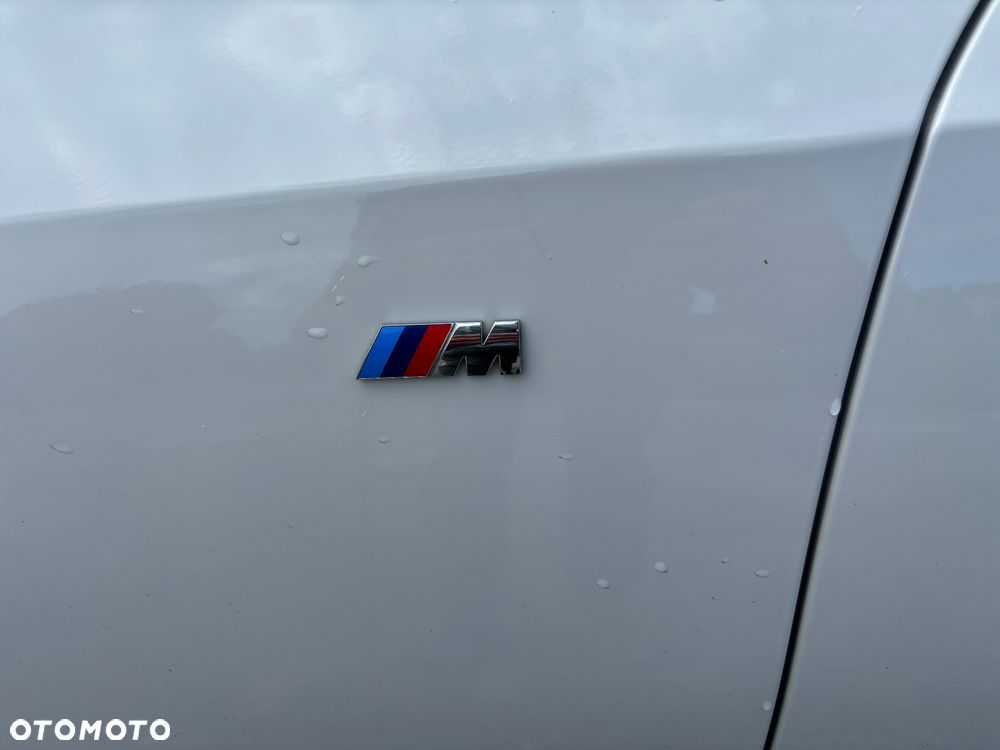 BMW Seria 3 320i xDrive M Sport - 16