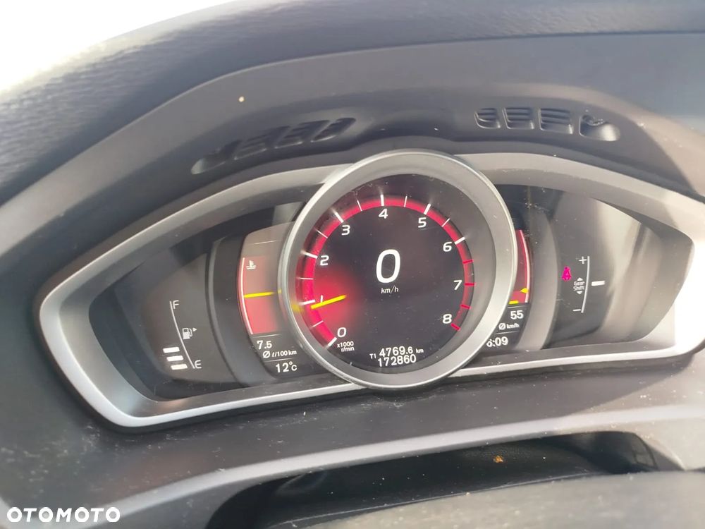 Volvo V40 T2 RDesign - 14