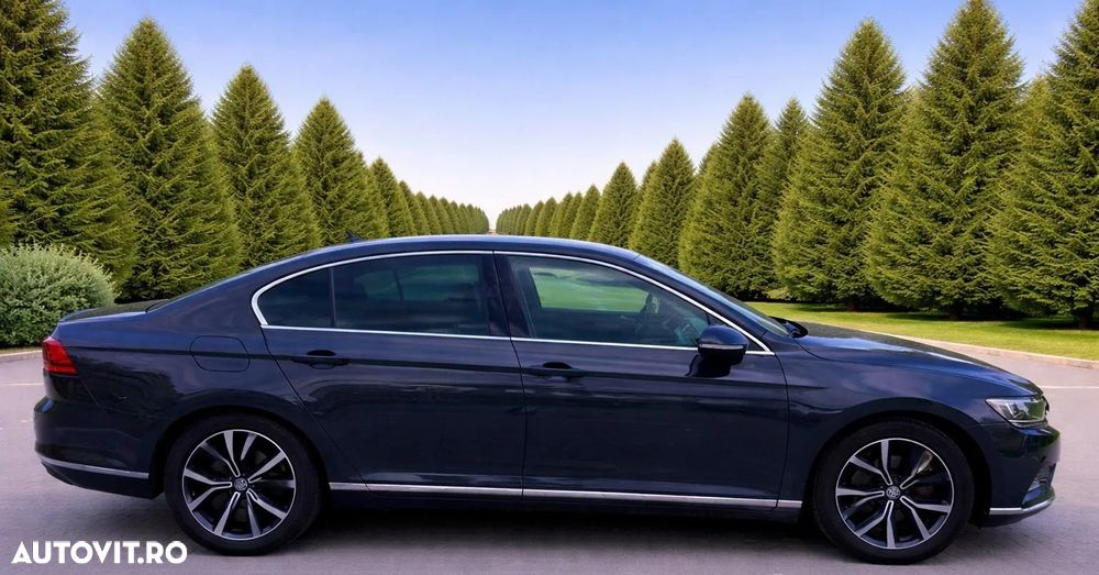 Volkswagen Passat 2.0 TDI DSG Highline - 16