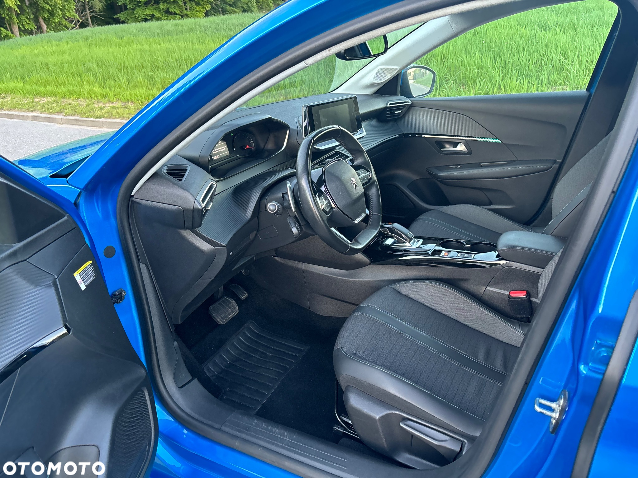 Peugeot 208 1.2 PureTech Allure S&S EAT8 - 18