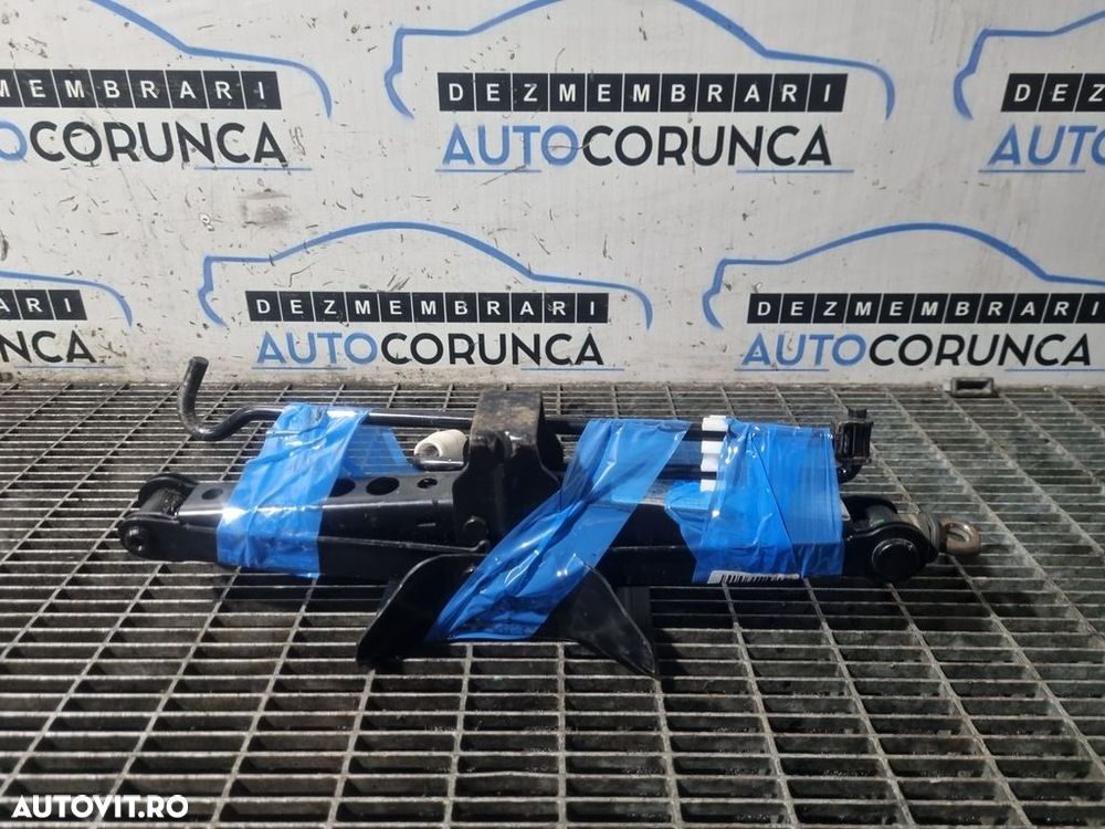 Cric BMW X3 E83 Facelift 2006 - 2010 (1368) - 2