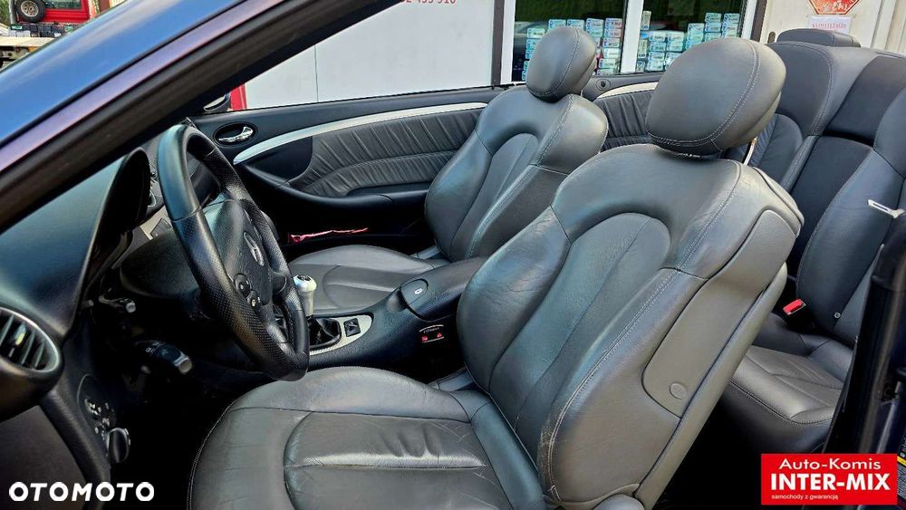 Mercedes-Benz CLK - 24