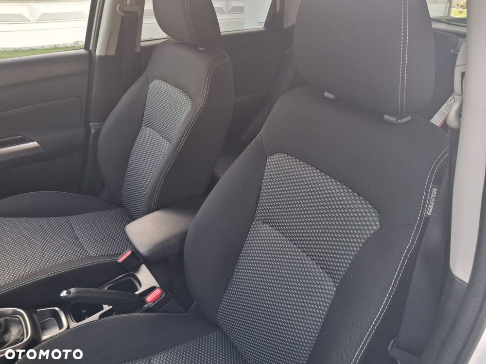Suzuki Vitara - 12