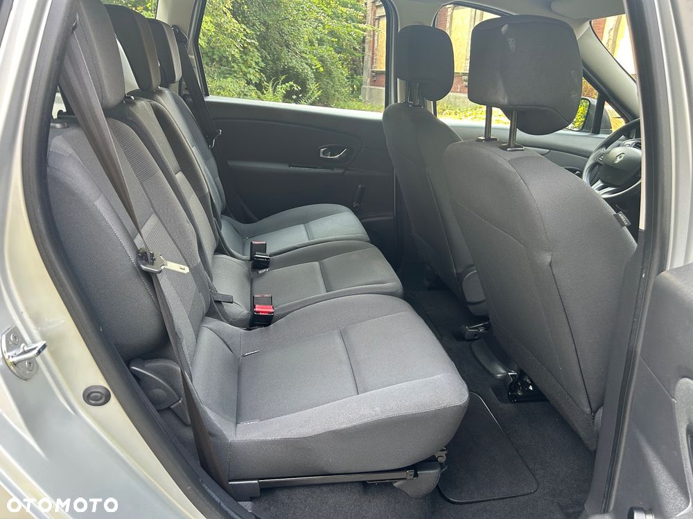 Renault Scenic 1.6 16V 110 TomTom Edition - 20