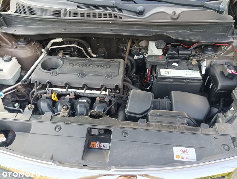 Kia Sportage 2.0 CVVT 2WD Spirit - 17