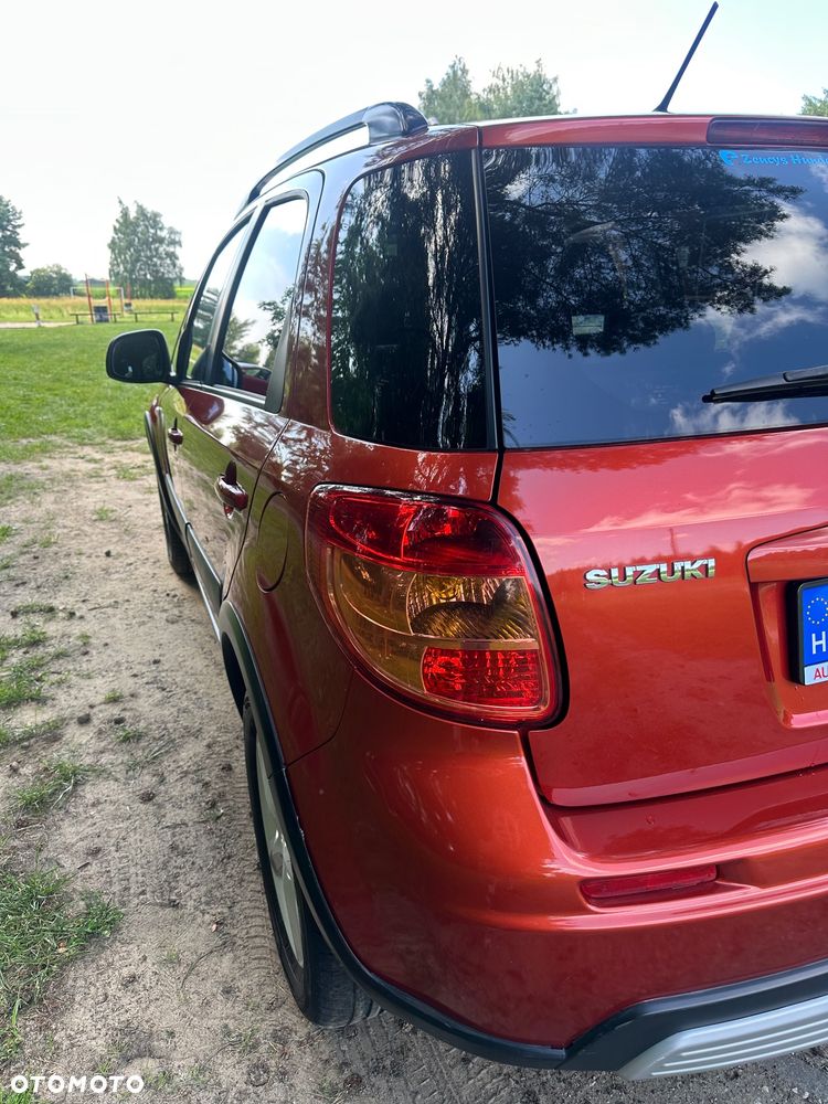 Suzuki SX4 - 10