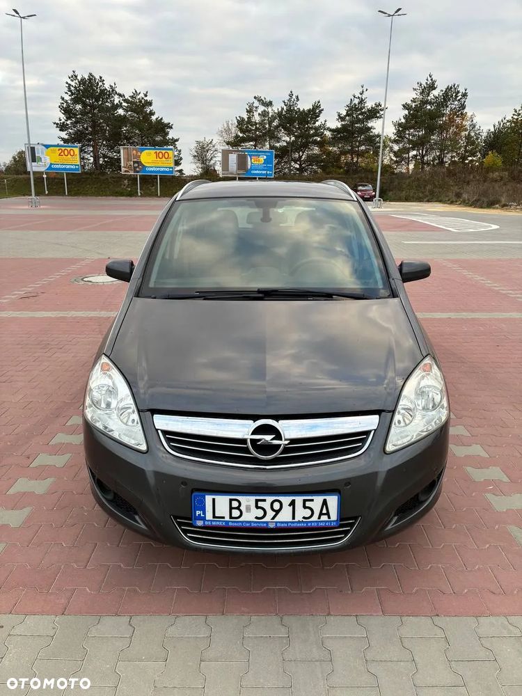 Opel Zafira - 2