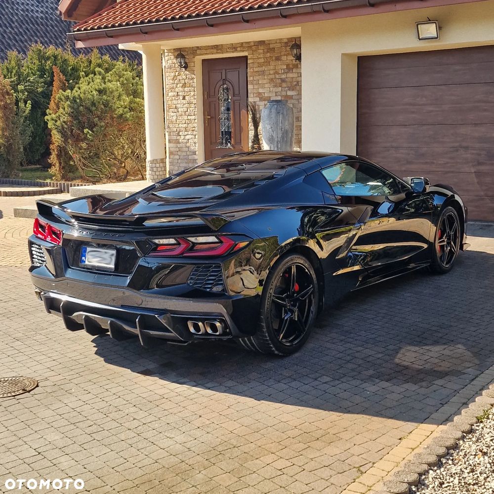 Chevrolet Corvette - 4