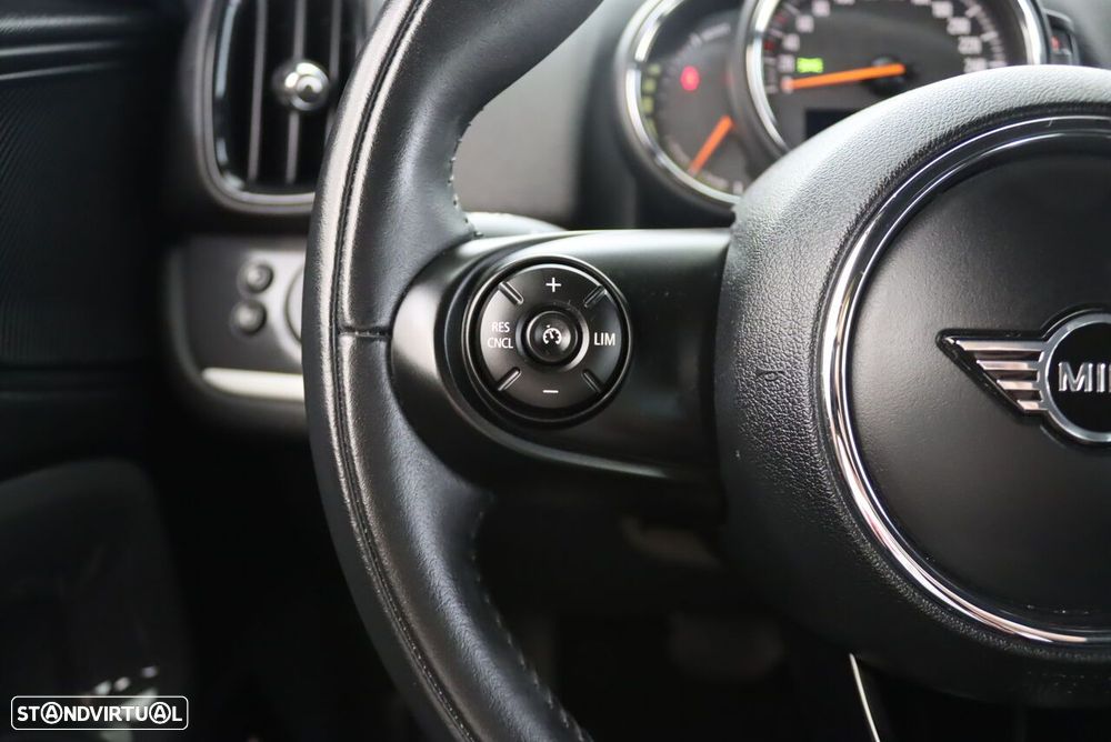 MINI Countryman Cooper SE ALL4 Auto - 11