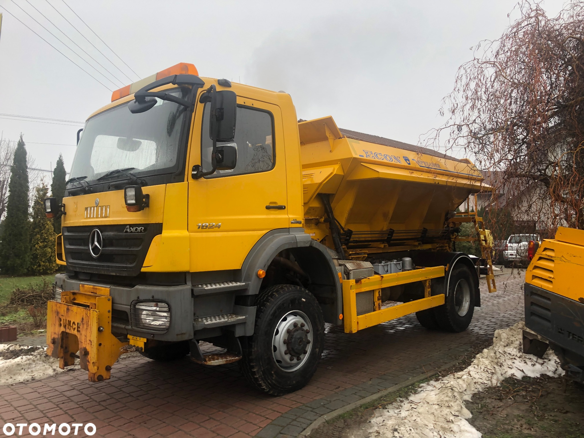 Mercedes-Benz Axor 1824 4x4 piaskarka solarka econ pług 2011 e5 - 17