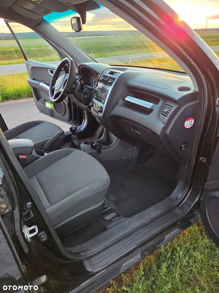 Kia Sportage 2.0 Expedition + - 9