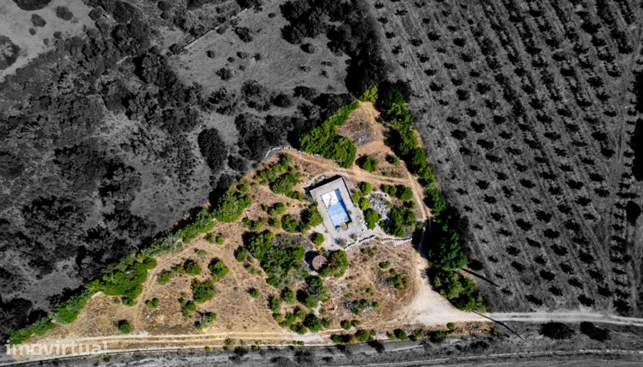 Terreno urbano à venda em Porches, Algarve - Grande imagem: 3/7