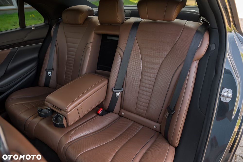 Mercedes-Benz Klasa S 400 d 4-Matic L 9G-TRONIC - 16