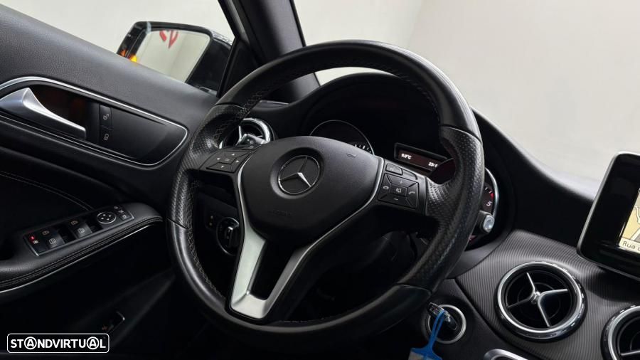 Mercedes-Benz GLA 220 CDI Urban 4-Matic - 14