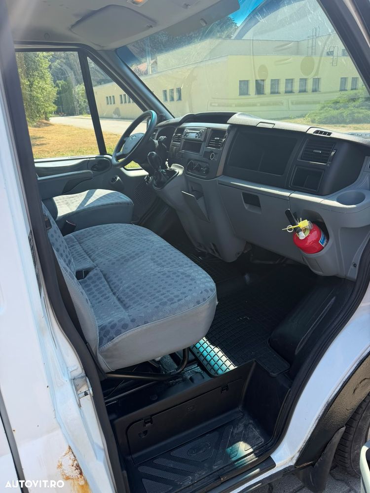 Ford Transit - 11