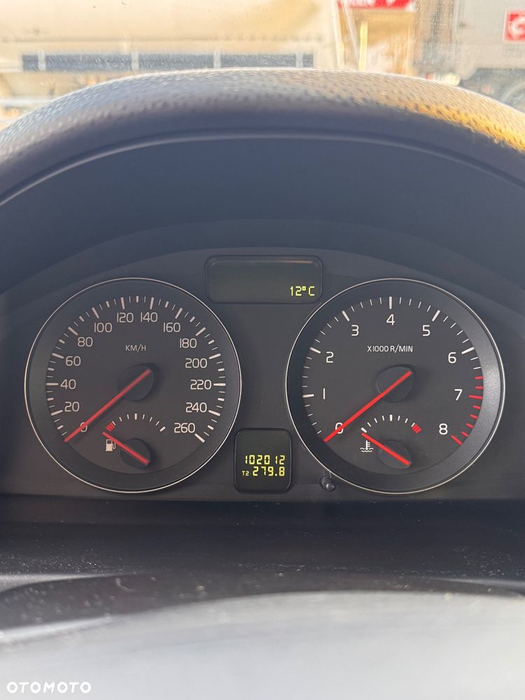 Volvo S40 1.6 - 15
