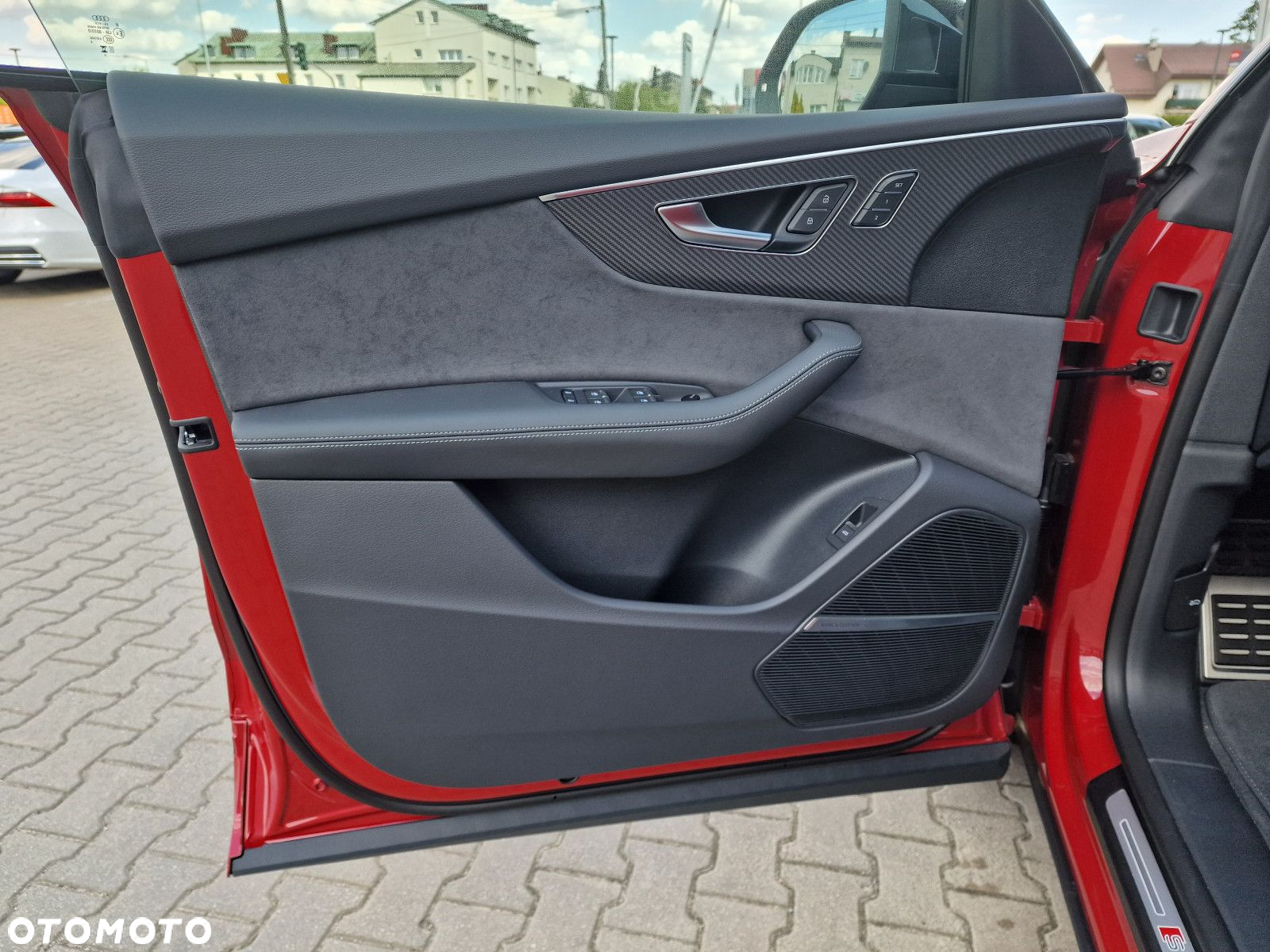 Audi Q8 - 10