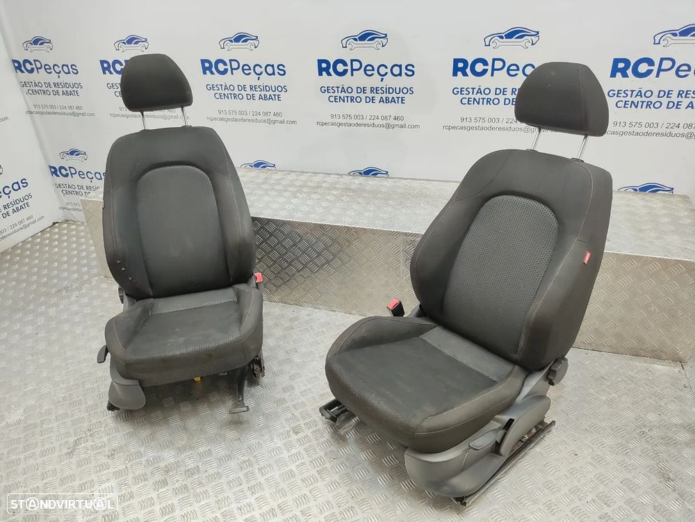 Conjunto Bancos Frontais Frente em Tecido Seat Ibiza 6J 6J1 6J5 Mk4 2008 - 2017 - 4