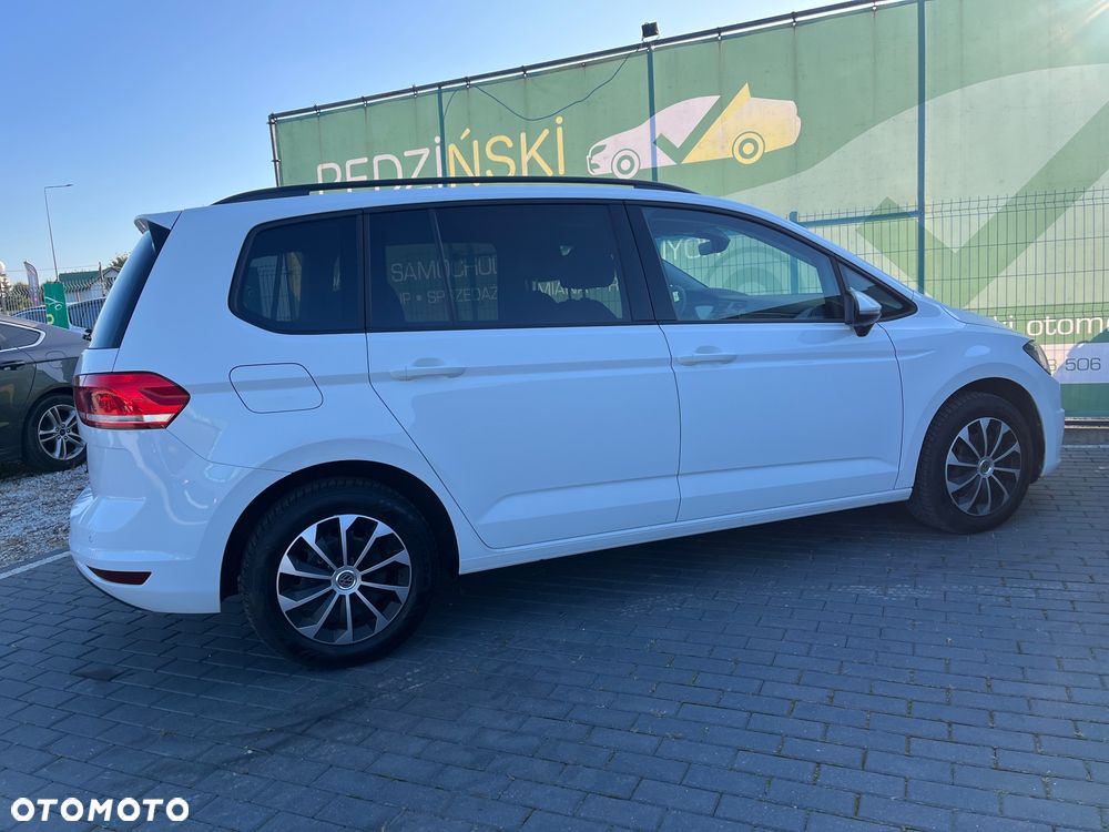 Volkswagen Touran 2.0 TDI SCR DSG Comfortline - 23