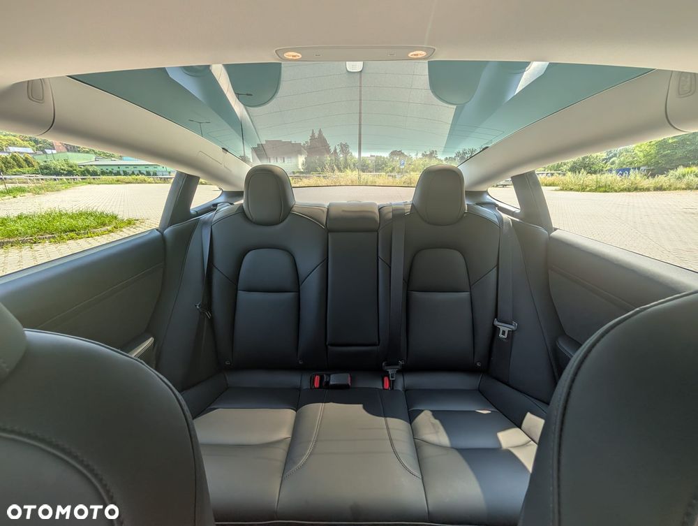 Tesla Model 3 - 20