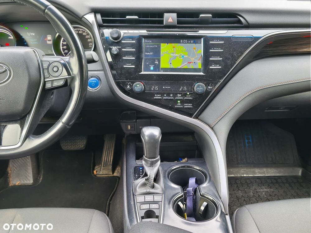 Toyota Camry 2.5 Hybrid Comfort CVT - 17