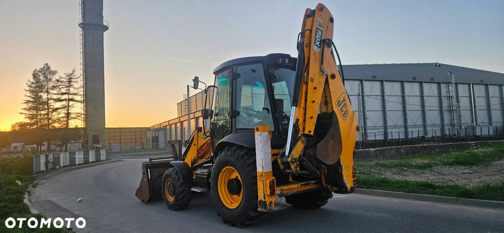 JCB 3CX - 4