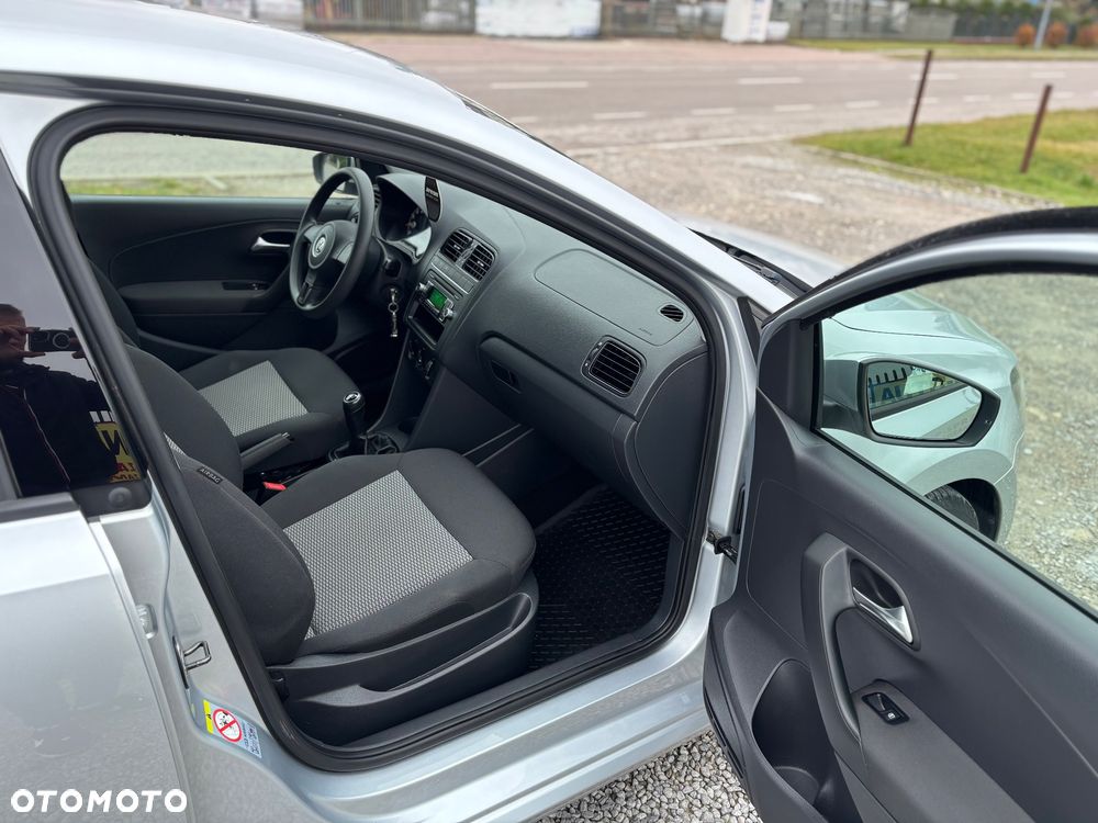 Volkswagen Polo - 9