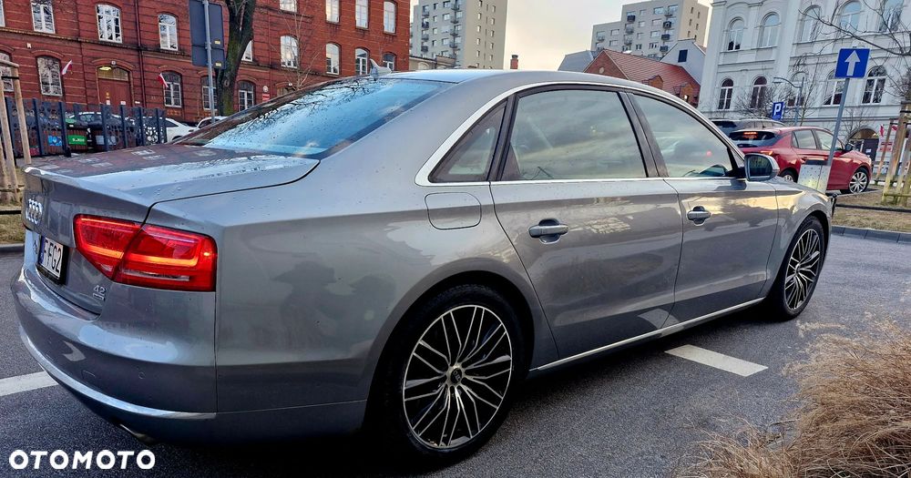 Audi A8 - 6