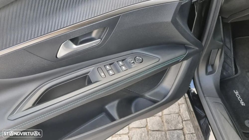 Peugeot 3008 1.6 Hybrid Allure e-EAT8 - 18