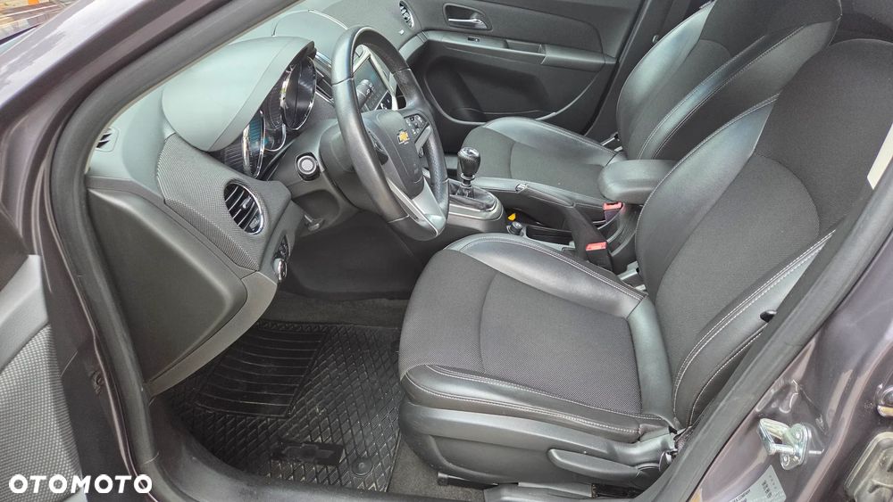 Chevrolet Cruze 1.4T LTZ+ - 23