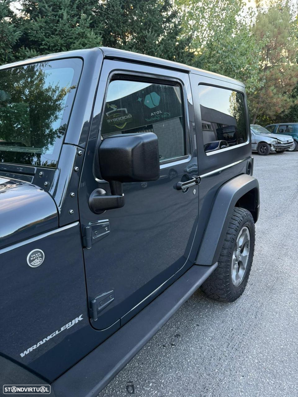 Jeep Wrangler - 5