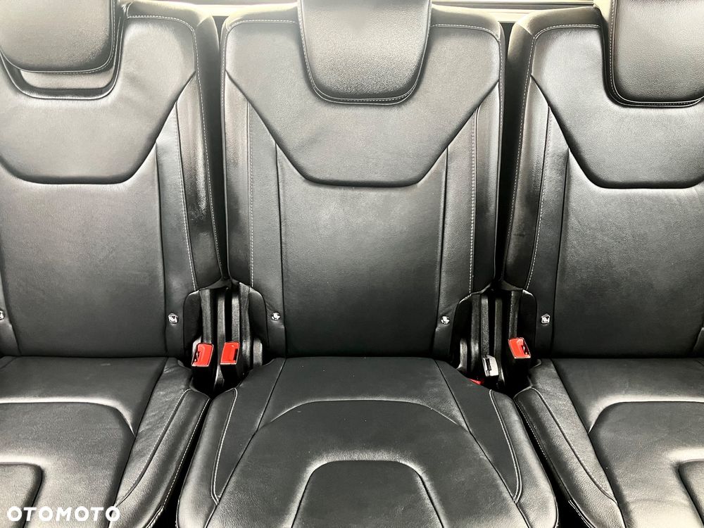 Ford S-Max - 25