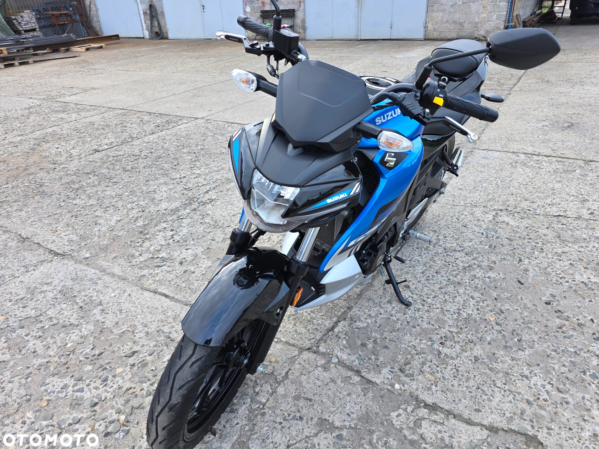 Suzuki GSX - 4