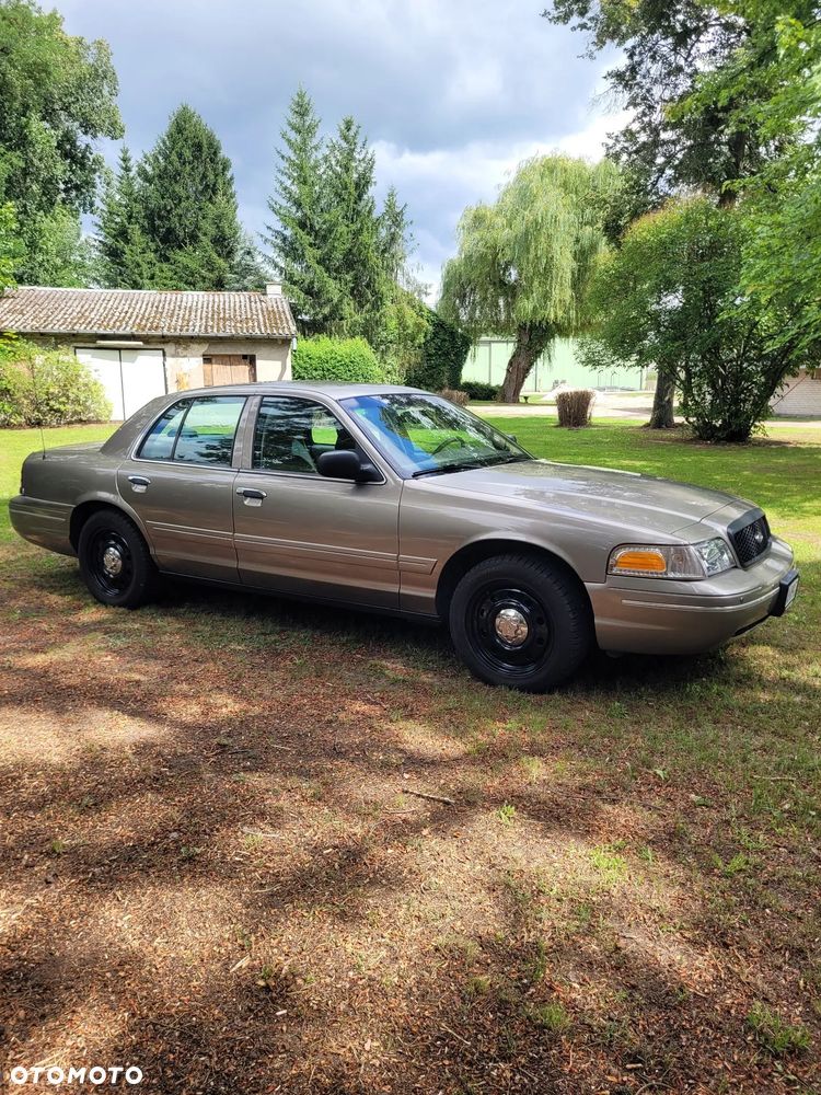 Ford Crown ver-4-6-ltd-lx - 2