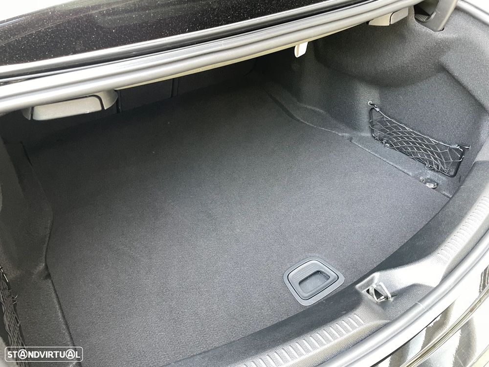 Mercedes-Benz E 53 AMG 4Matic+ - 44