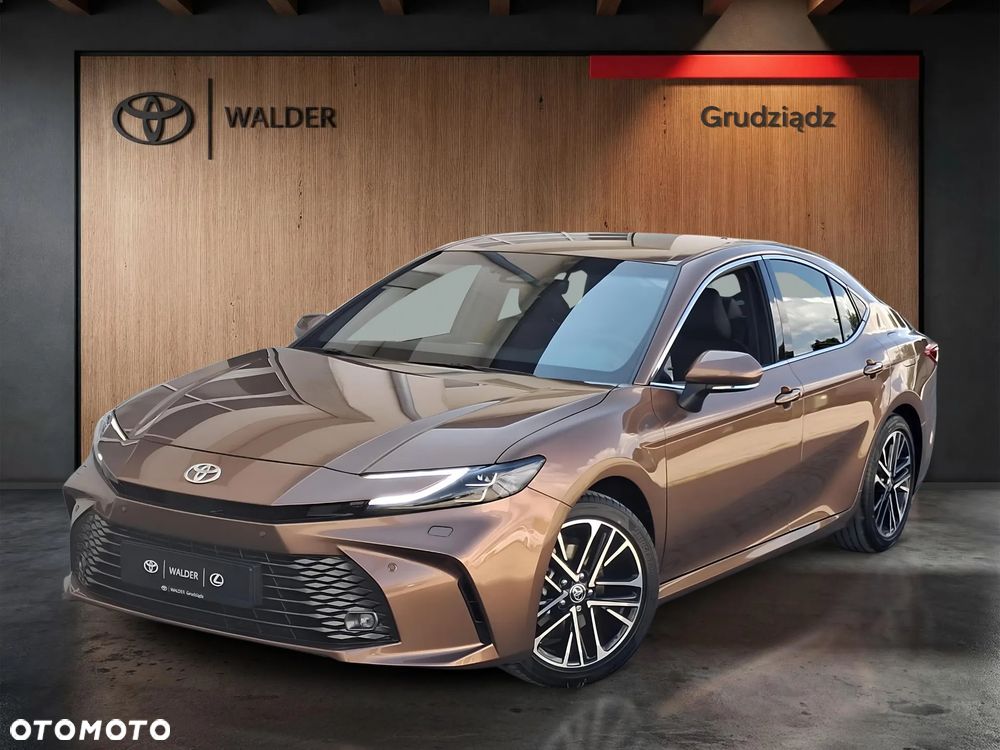 Toyota Camry 2.5 Hybrid Dynamic Force Prestige e-CVT - 1
