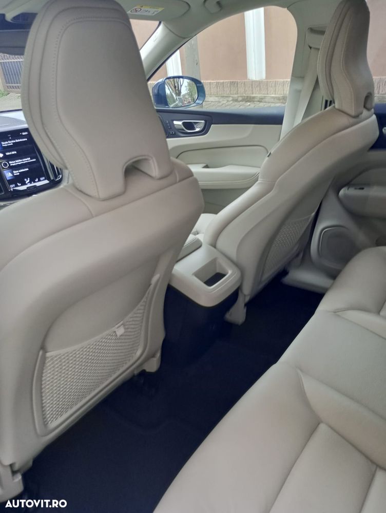 VOLVO XC60 2020 — imagine 9