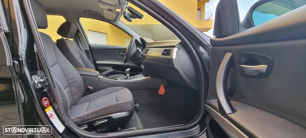 BMW 318 d DPF Touring - 9