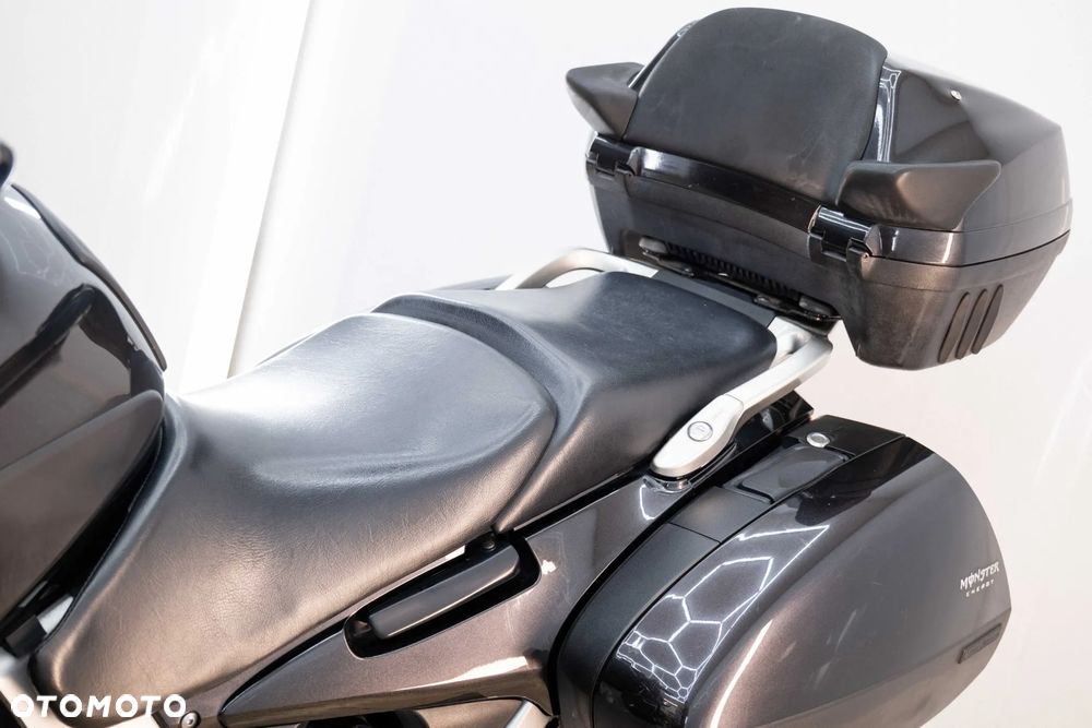 Honda ST - 22