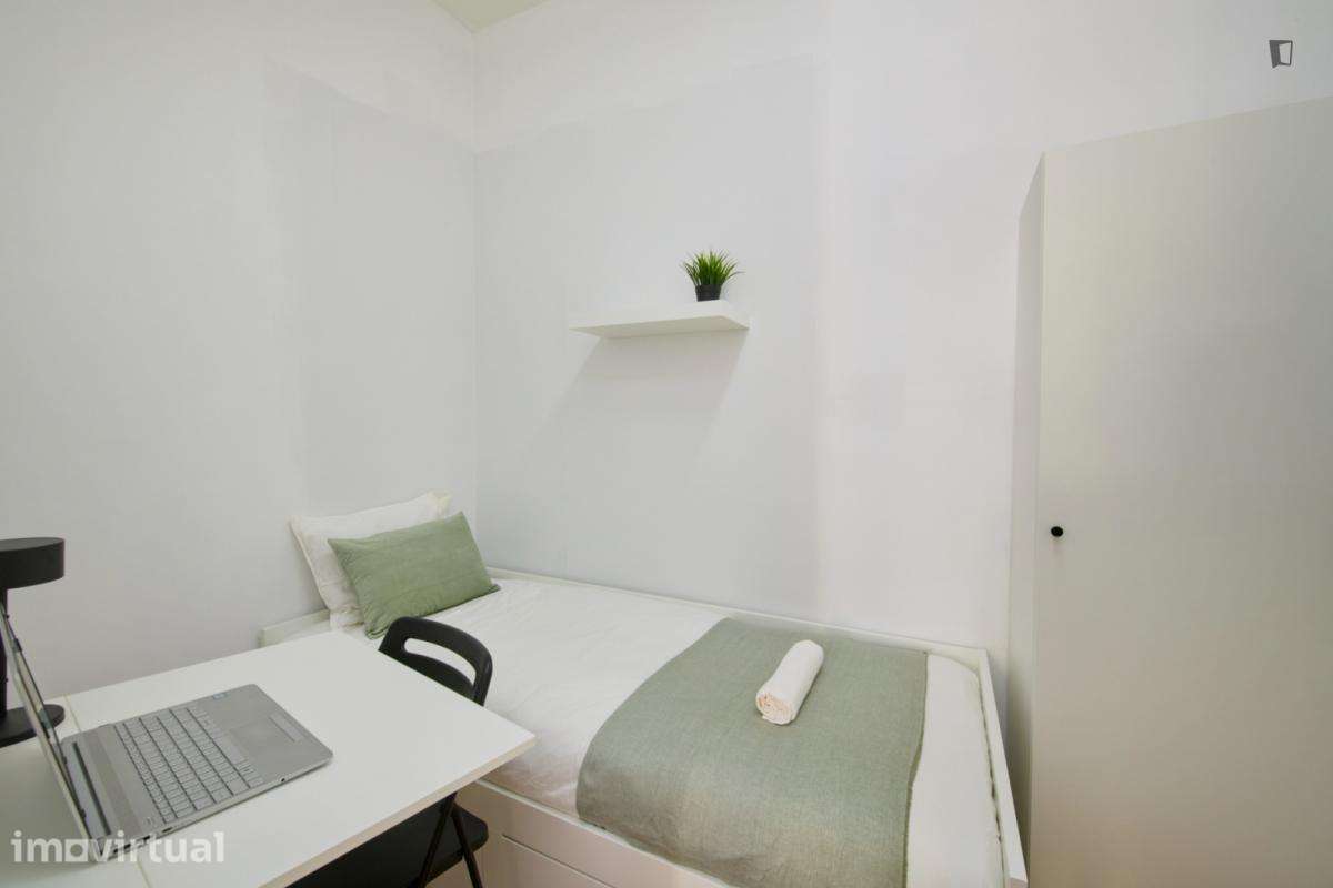 Quarto - localizado em Arroios Lisbon - Grande imagem: 4/17