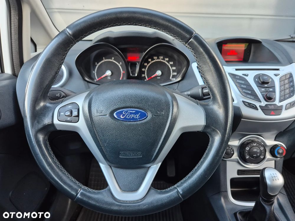 Ford Fiesta 1.25 Silver X (Trend) EU5 - 17