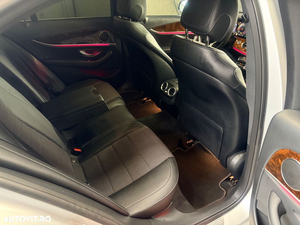 Mercedes-Benz E 220 d Aut. - 11