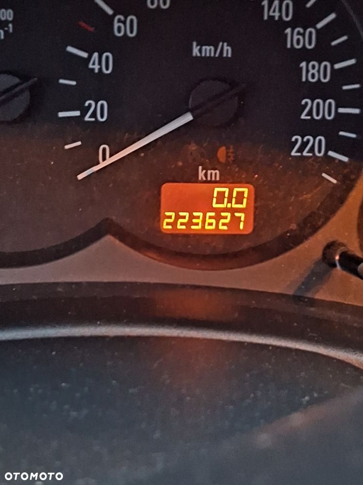 Opel Corsa - 4