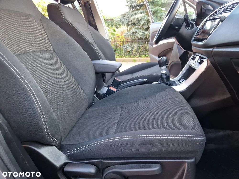 Suzuki SX4 S-Cross 1.4 T Elegance 4WD - 23