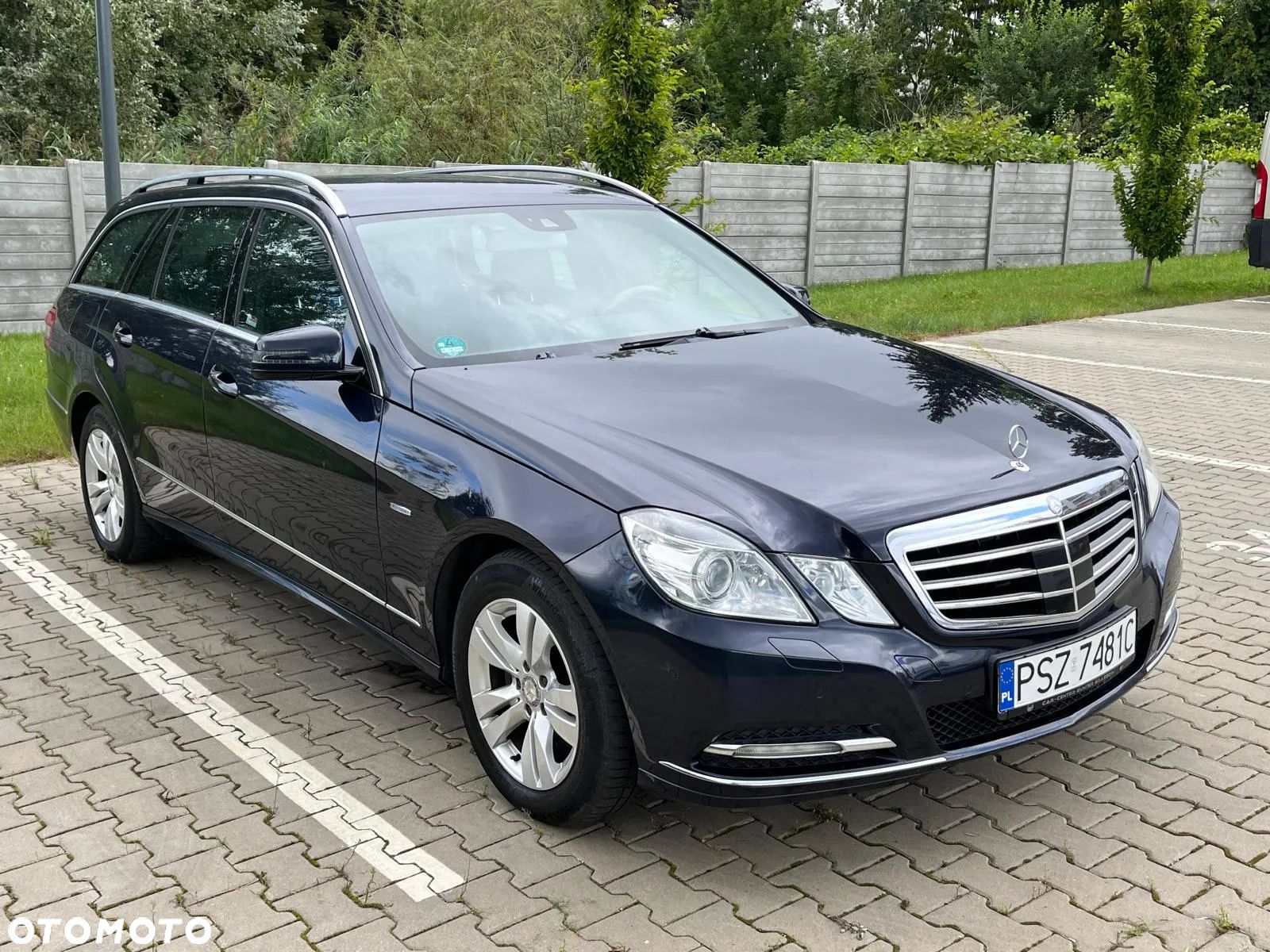 Mercedes-Benz Klasa E 350 T CDI DPF BlueEFFICIENCY 7G-TRONIC Elegance - 1