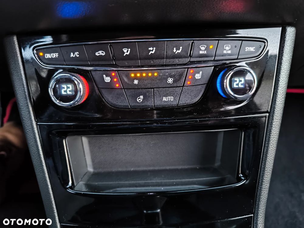 Opel Astra 1.2 Turbo Start/Stop Business Elegance - 29