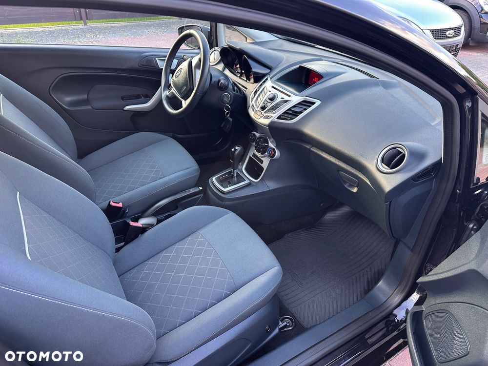 Ford Fiesta 1.4 Autom Titanium - 16
