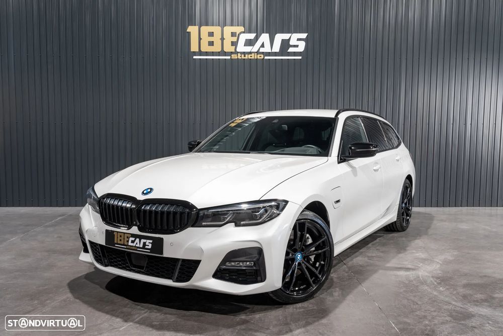 BMW 330 e Touring Pack M Auto - 38